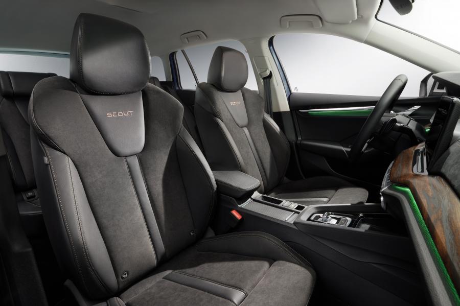 Интерьер Skoda Octavia Scout 2020 года  (WW) (фото 19 из 26)